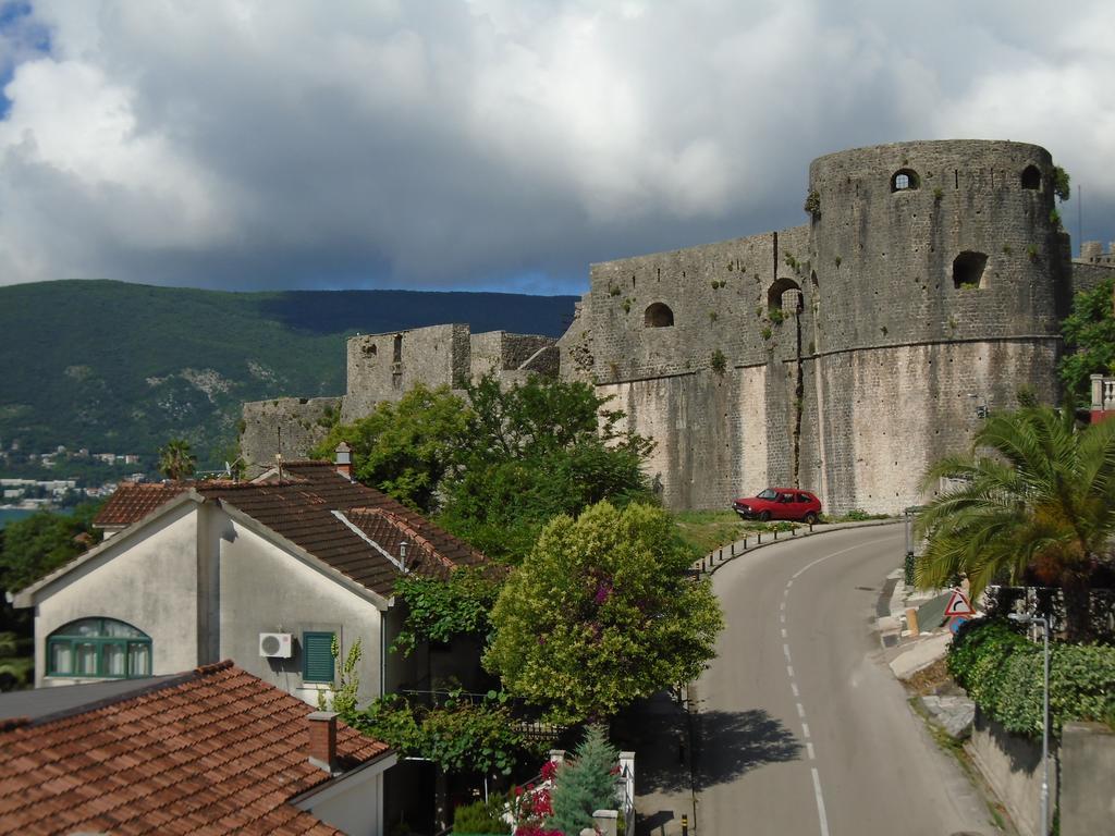 Apartments Kanli Kula Herceg Novi Bagian luar foto