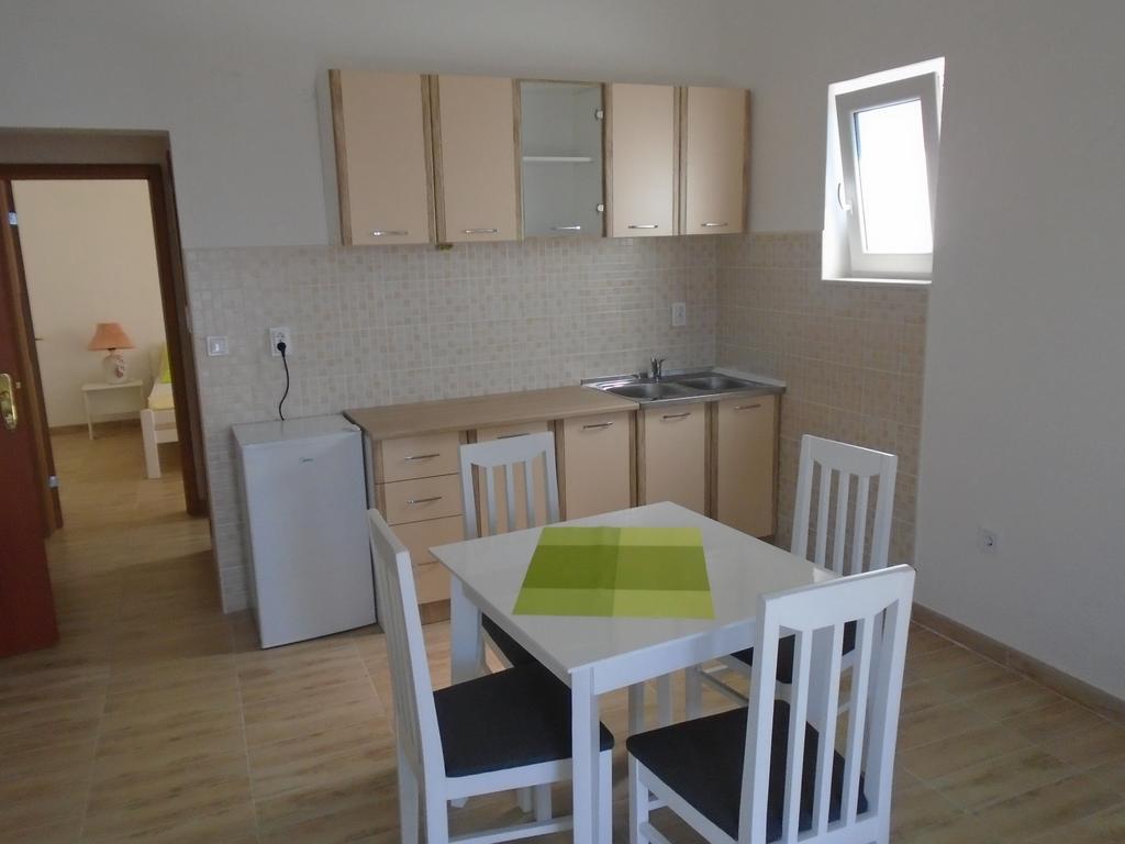 Apartments Kanli Kula Herceg Novi Bagian luar foto